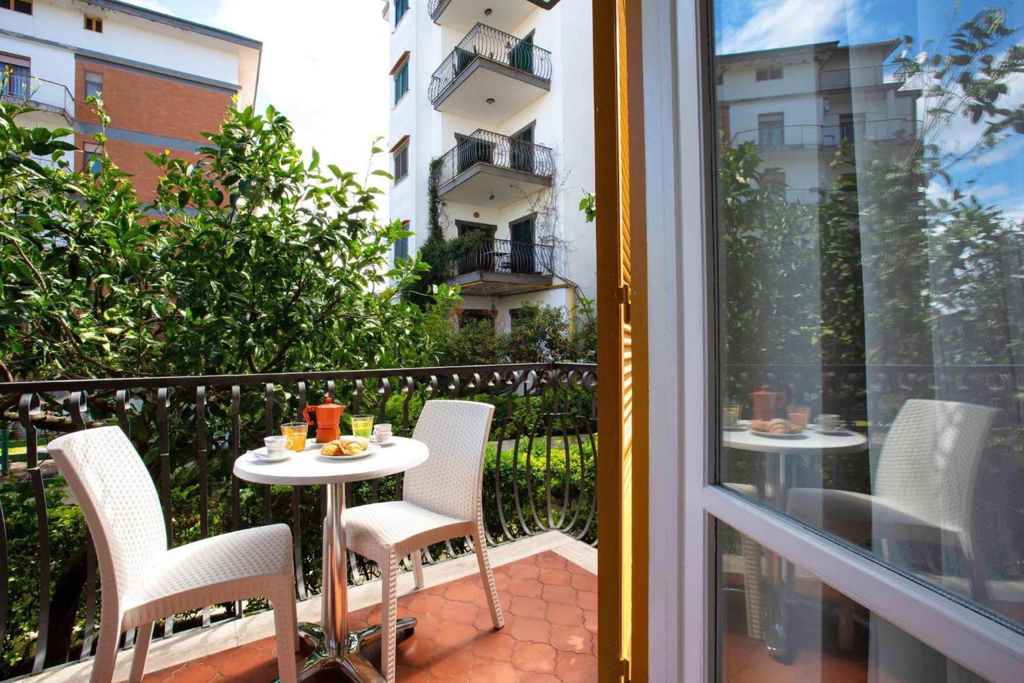 Sorrentovibes - Modern Apartment With Terrace, Swimming Pool&Tennis Luaran gambar